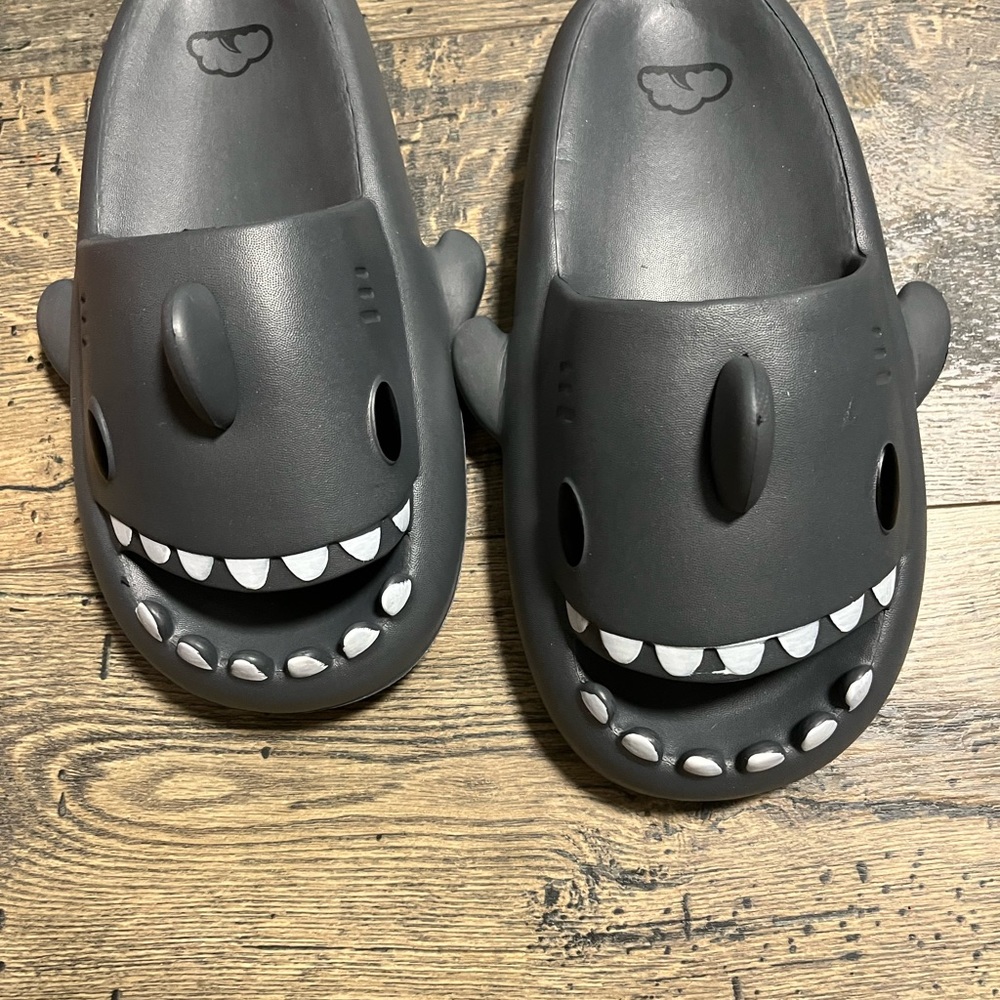 Cloud sharkies